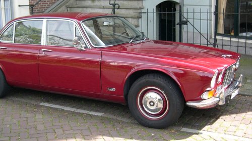 20 luxury brand cars that depreciate the fastest