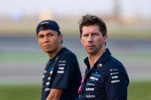 James Vowles expone el plan de Williams F1 para Carlos Sainz y Alex Albon: “Un programa agresivo”
