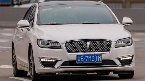 20 luxury brand cars that depreciate the fastest