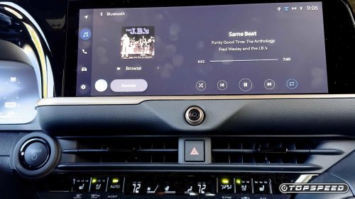 Toyota Crown Signia: A luxurious alternative to traditional premium brands