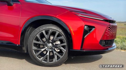 2025 Toyota Crown Signia: A premium Lexus alternative