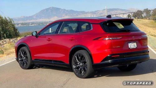 Toyota Crown Signia: A luxurious alternative to traditional premium brands