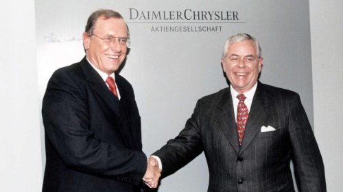 10 automaker decisions that made no sense and cost billions