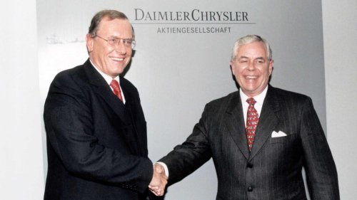 10 automaker decisions that made no sense and cost billions