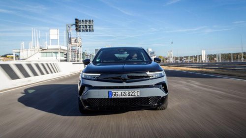 Stellantis rescata el Corsa deportivo casi 10 años después, pero olvídate del GSi y del OPC de antes