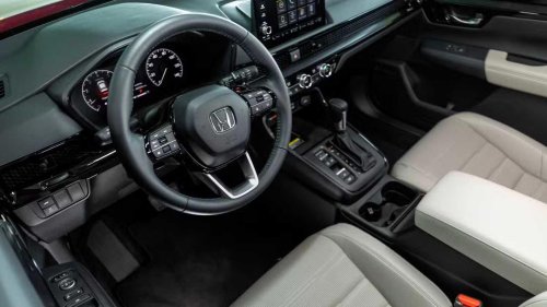 Honda, Honda CR-V, Honda CR-V Hybrid, A 3-year-old fully-loaded Honda CR-V hybrid is more car than most new SUVs