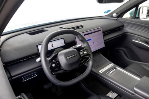 El Omoda 7 SHS completa la gama como nueva propuesta híbrida enchufable