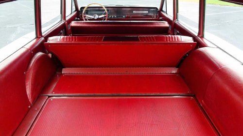 Pontiac made the coolest nine-seater wagons back in the '60s