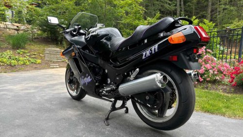 The fastest production motorcycle of the 1990s