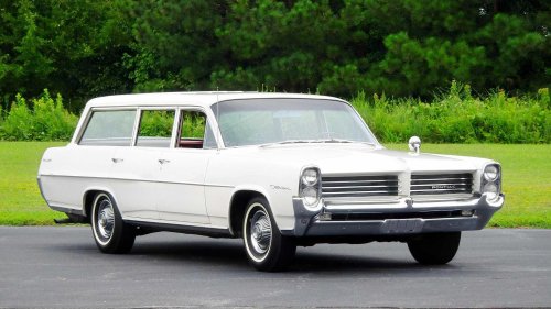 Pontiac, Pontiac made the coolest nine-seater wagons back in the '60s