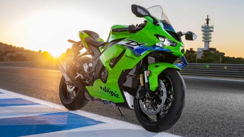 The Kawasaki sports bike that rivals the Yamaha R1 at a lower price