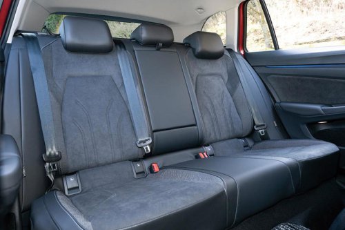 フォルクスワーゲン ゴルフ8.5がプラス1気筒で得たモノ。ふたつのパワートレーン、ハッチバック＆ヴァリアントで検証