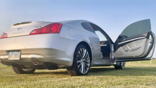 Infiniti, Infiniti G37 coupe: A $15K luxury sleeper with 300 HP