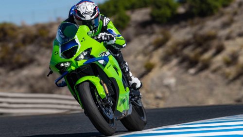 The Kawasaki sports bike that rivals the Yamaha R1 at a lower price