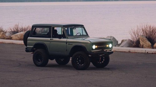Ford, Restomod company wants to sell 'new' Broncos at Ford dealerships