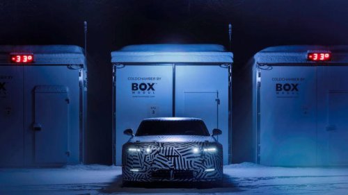 La nueva marca premium de BMW estrena logo y será la peor pesadilla para Jaguar (otra vez) y Maybach