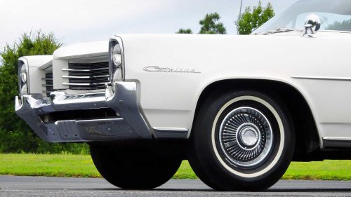 Pontiac made the coolest nine-seater wagons back in the '60s