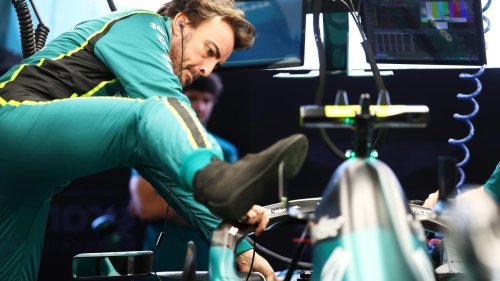 Alonso no esconde su decepción con el Aston Martin: "Está claro que necesitamos mejorar el ritmo"