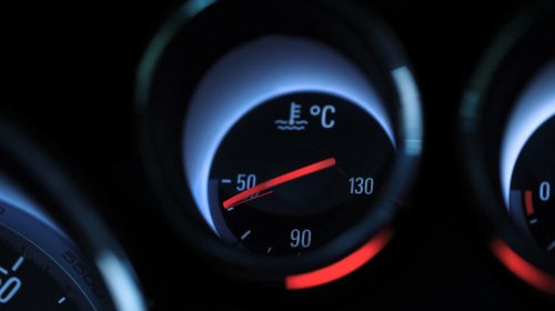Why you should always check your engine oil before cold weather