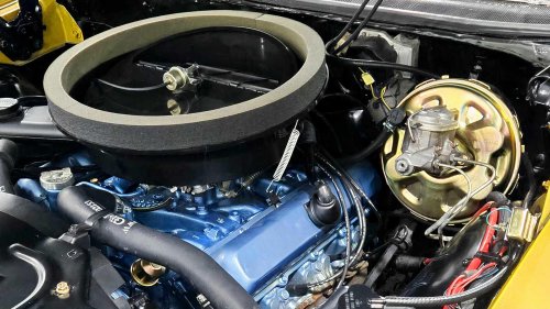 Oldsmobile, Saturn, 1971 Oldsmobile 442 Saturn Gold with 455 V8 and rare package