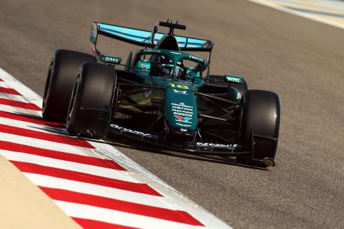 Mercedes, Aston Martin, Mercedes abandona el perfil bajo en los test de Bahréin: George Russell lidera y Aston Martin genera dudas