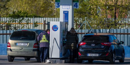 El Gobierno –a través de la CNMC– inicia una consulta pública online para ver si son necesarias más gasolineras