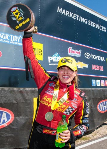 Fantastic photos of auto racing icons and sisters Courtney, Ashley and Brittany Force