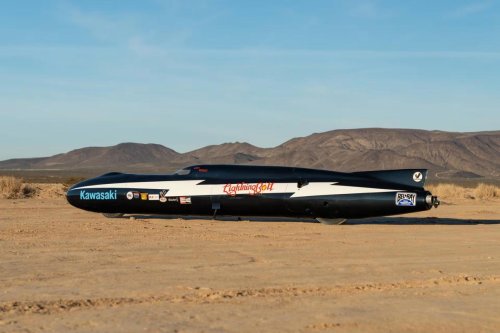 La moto-cohete que batió récords de velocidad hace 50 años: a 512 km/h en las salinas de Bonneville