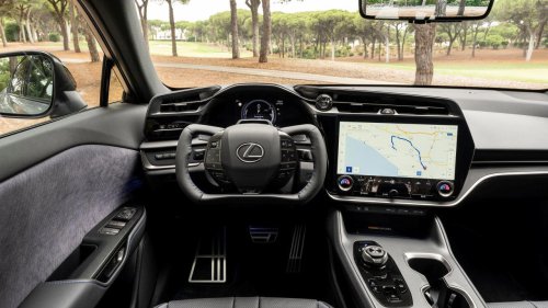 China prohibirá para 2027 otra moda que inició Tesla, su nueva normativa de seguridad la hará incompatible