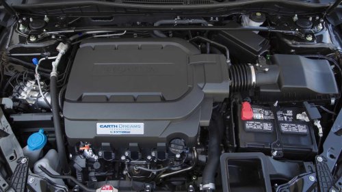 The VTEC V6 era is nearly extinct, but it's not gone yet