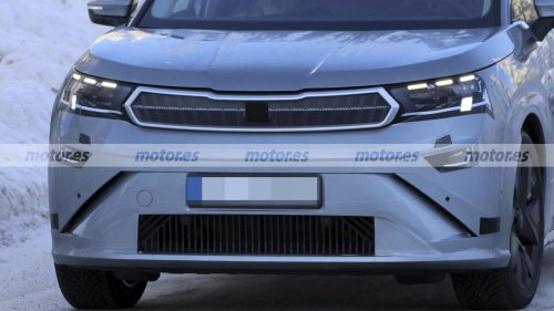 El nuevo Škoda PEAQ se destapa casi por completo en las pruebas de invierno, llega antes de 2027