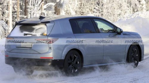 El nuevo Škoda PEAQ se destapa casi por completo en las pruebas de invierno, llega antes de 2027