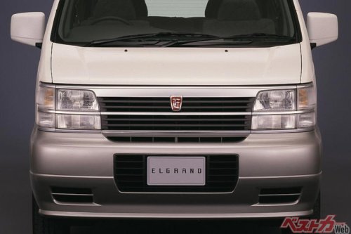 高級ミニバンでも日産らしさ全開だったなぁ…… 初代エルグランドは何がスゴかったのか?