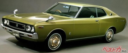 「クジラ」「走る不動産」…そんな呼ばれ方アリ? あだ名がバグってるクルマたちの顛末