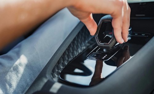 ¿Cuándo hay que poner la N? Guía rápida para no cometer errores con tu cambio automático