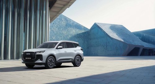 Ebro arranca la producción de la versión híbrida del S700 en su planta de Barcelona