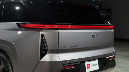 How the 2027 Toyota Highlander stacks up against its three-row EV competition
