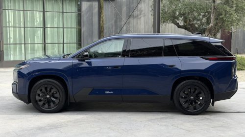 Toyota, How the 2027 Toyota Highlander stacks up against its three-row EV competition