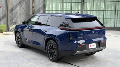 How the 2027 Toyota Highlander stacks up against its three-row EV competition