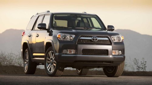 Toyota, Toyota Land Cruiser, Toyota 4Runner, Toyota's 4Runner leads the way, outselling the Land Cruiser 2-to-1