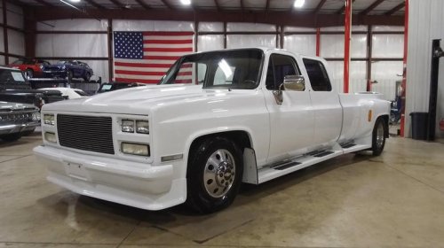 Chevy, Which Chevy trucks came with a 454 V8 engine?