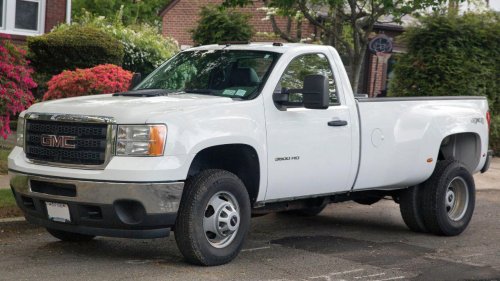 19 farm trucks that outlasted every warranty they were ever given