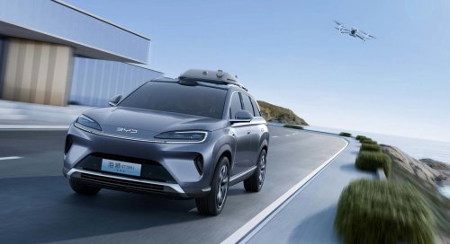 Las curiosas opciones de los coches chinos: desde karaoke a drones integrados en el propio vehículo