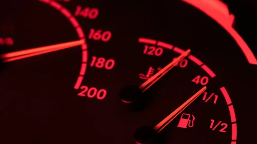 ¿Demasiado lento para la autopista? Un estado en EEUU se plantea subir la velocidad mínima y además aplicar multas