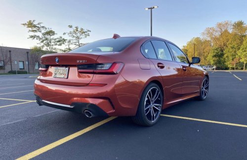 BMW faces class action lawsuit over faulty oil filter housings