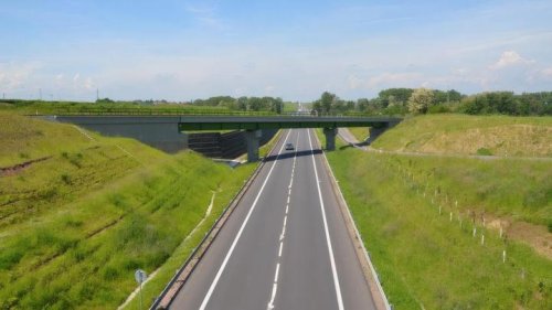 La DGT habla de límites, República Checa de 150 km/h: dos formas de entender la seguridad en autopista