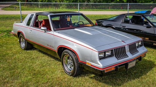 Why this '80s transmission used three shifters instead of one