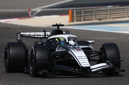 Sergio Pérez, piloto de Cadillac F1, contento porque Isack Hadjar sea compañero de Max Verstappen