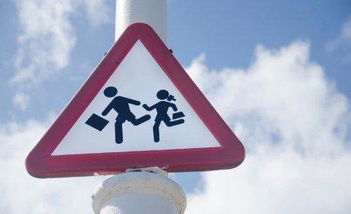 La señal que ves y no entiendes: el símbolo que desconcierta a miles de conductores