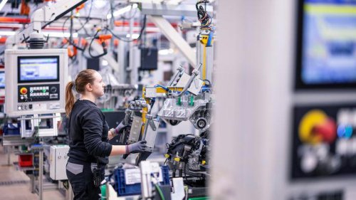 El corazón de la industria del motor en Europa, cerca del paro cardíaco: así está el hogar de Porsche y Mercedes